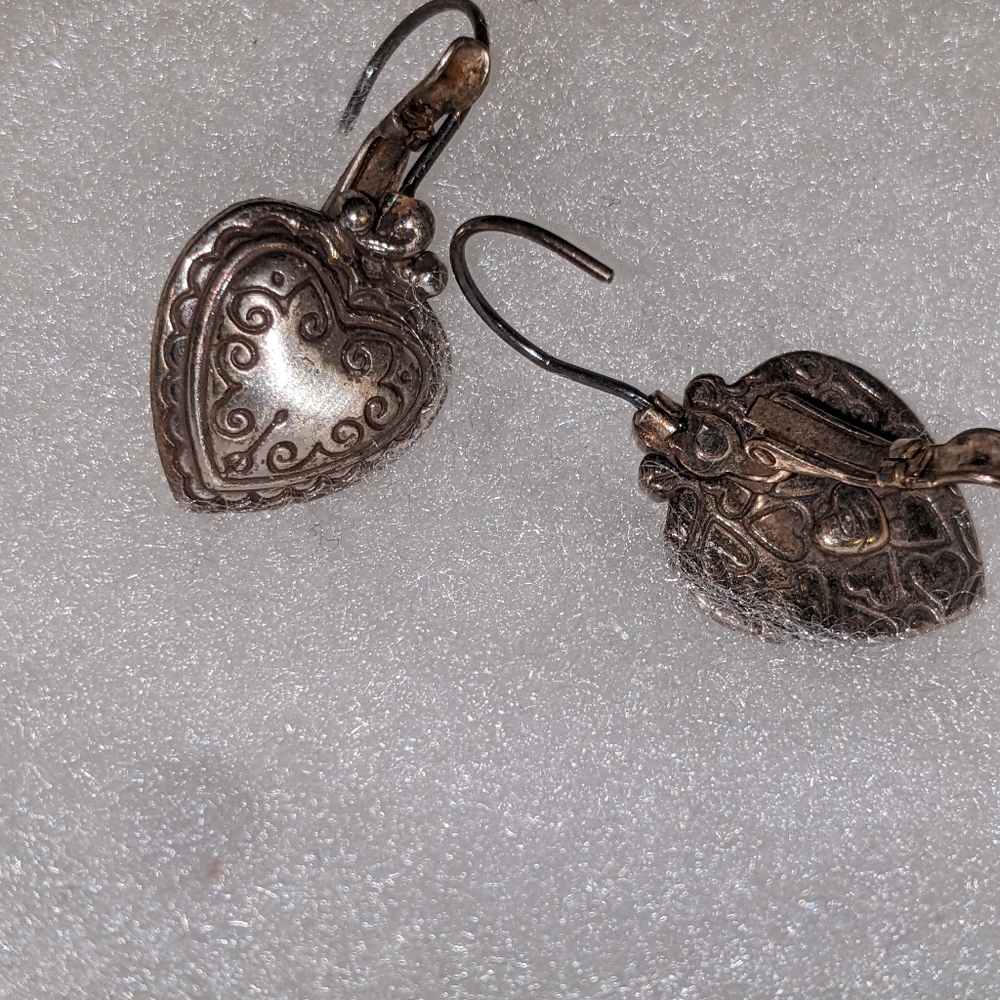 Stuff - Picture 10 of 16